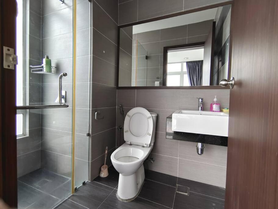 Ksl Mall 3br@7-8pax Private Lift & View+wifi * Johor Bahru