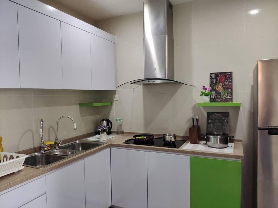 Ksl Mall 3br@7-8pax Private Lift & View+wifi Apartment